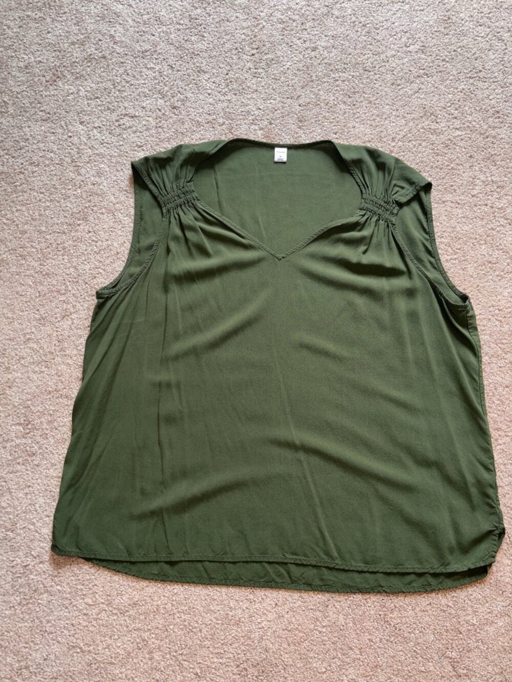 Old Navy Olive Green Rayon Sleeveless Top XL